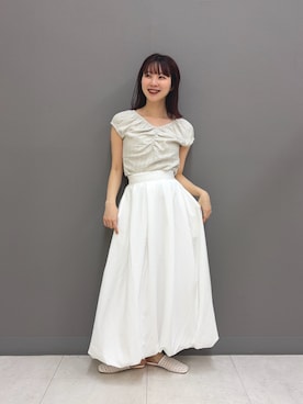 「SENSE OF PLACE by URBAN RESEARCH(センスオブプレイスバイアーバンリサーチ)のギャザーネックカットトップ(Tシャツ/カットソー、ベージュ系)」を使った、りなてぃさん(レディース・154cm)の夏コーディネート