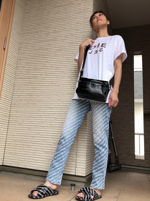 ロゴジッパー 2WAY ショルダー クロスボディ(L) DIESEL(ディーゼル)の「レディース BIGロゴジッパー 2WAY