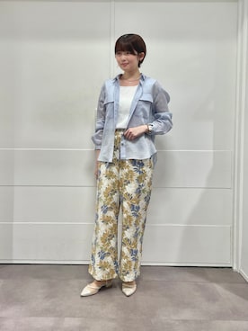 「UNTITLED（アンタイトル）の【シアー/洗える/前開きボタン】カシュクールデザインシャツ（シャツ/ブラウス、ブルー系）」を使った、MOMOKOさん（レディース・160cm）の春コーディネート