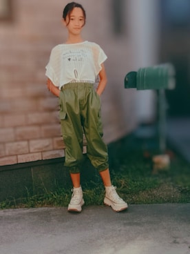 「アイテム（スニーカー、ホワイト系）」を使った、ゆうさん（レディース・145cm）の夏コーディネート