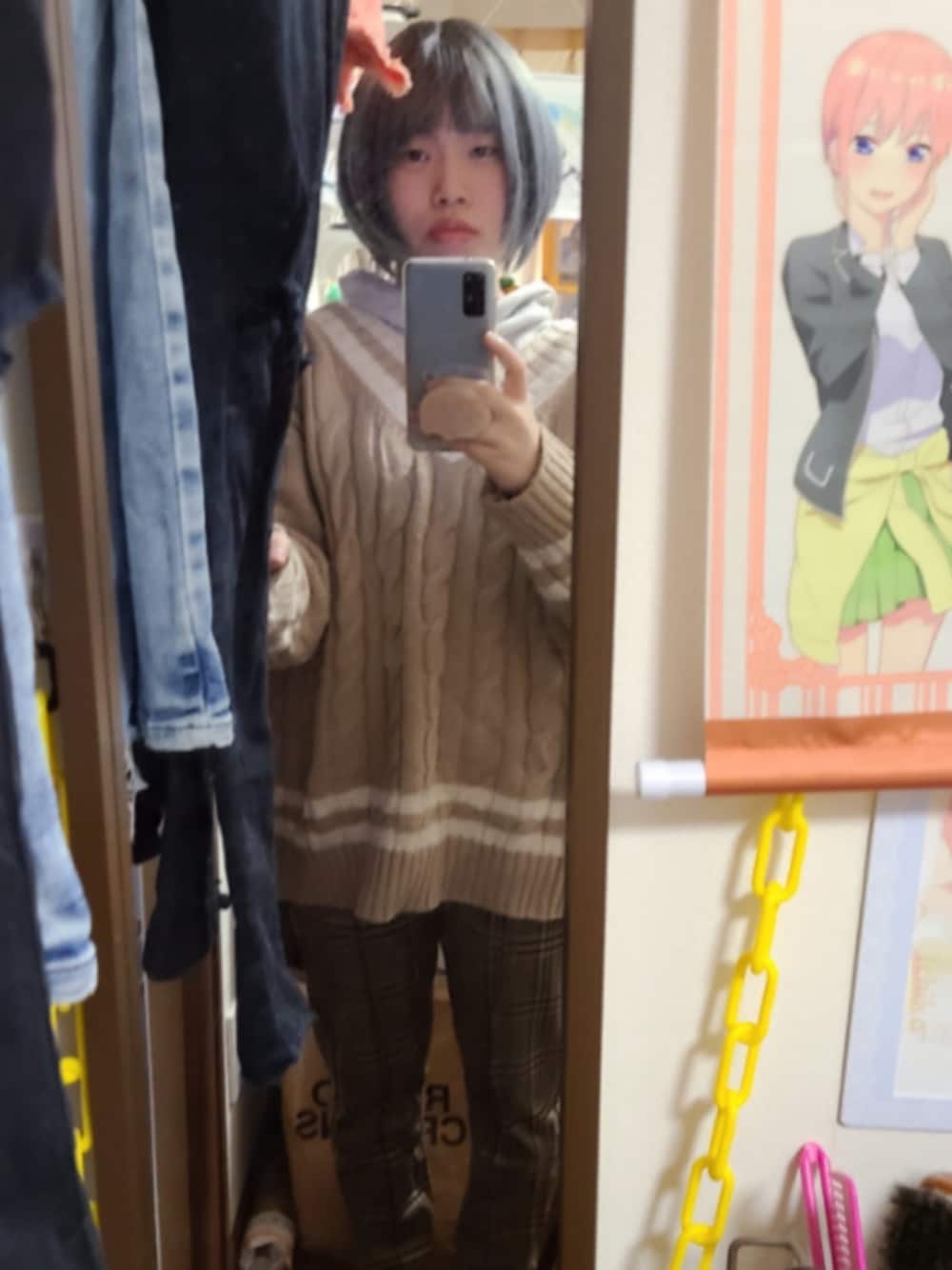 「プレッピー、秋、冬、メンズライク」｜「不明のアイテム（パーカー、ホワイト系）」を使った、中村灰夜さん（レディース・144cm）の冬コーディネートの1枚目の写真