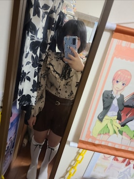 「アイテム（シャツ/ブラウス）」を使った、中村灰夜さん（レディース・144cm）の秋コーディネート