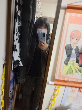 「アイテム（デニムパンツ）」を使った、中村灰夜さん（レディース・144cm）の秋コーディネート