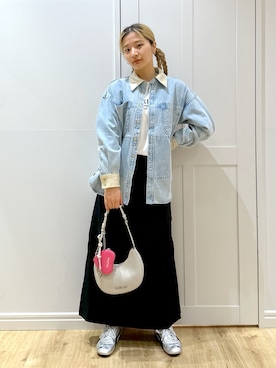 「アイテム（ポーチ）」を使った、せいらさん（レディース・163cm）の秋コーディネート
