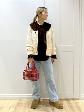 「アイテム（キーホルダー）」を使った、せいらさん（レディース・163cm）の秋コーディネート