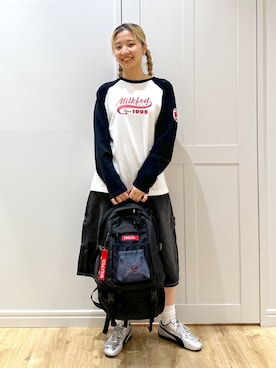 「アイテム（キーホルダー）」を使った、せいらさん（レディース・163cm）の秋コーディネート