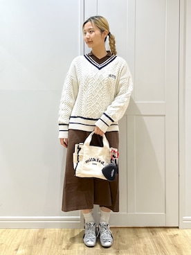 「アイテム（キーホルダー）」を使った、せいらさん（レディース・163cm）の秋コーディネート