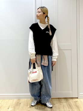 「アイテム（キーホルダー）」を使った、せいらさん（レディース・163cm）の秋コーディネート