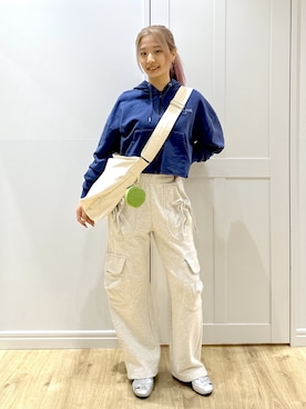 「アイテム（ポーチ）」を使った、せいらさん（レディース・163cm）の秋コーディネート