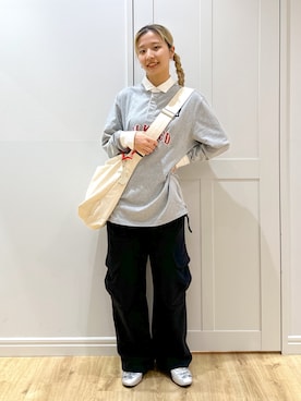 「アイテム（キーホルダー）」を使った、せいらさん（レディース・163cm）の秋コーディネート