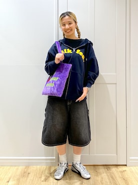 「アイテム（キーケース/キーアクセサリー）」を使った、せいらさん（レディース・163cm）の秋コーディネート