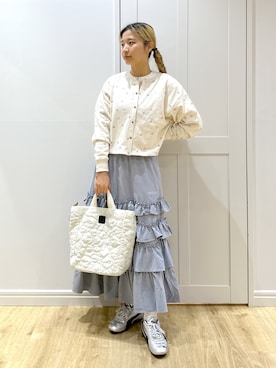 「アイテム（キーホルダー）」を使った、せいらさん（レディース・163cm）の秋コーディネート