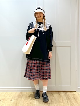 「アイテム（キーホルダー）」を使った、せいらさん（レディース・163cm）の夏コーディネート