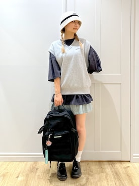 「アイテム（キーホルダー）」を使った、せいらさん（レディース・163cm）の夏コーディネート