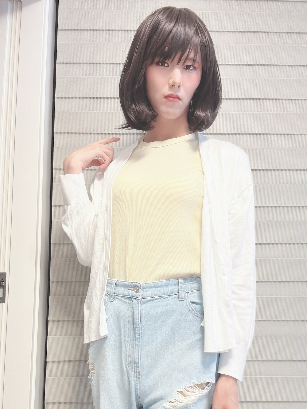 「女装、パンツスタイル、高身長女子、カーディガン、スニーカーコーデ」｜「GUのアイテム（ニット/セーター、イエロー系）」を使った、ひかりさん（レディース・174cm）の夏コーディネートの1枚目の写真