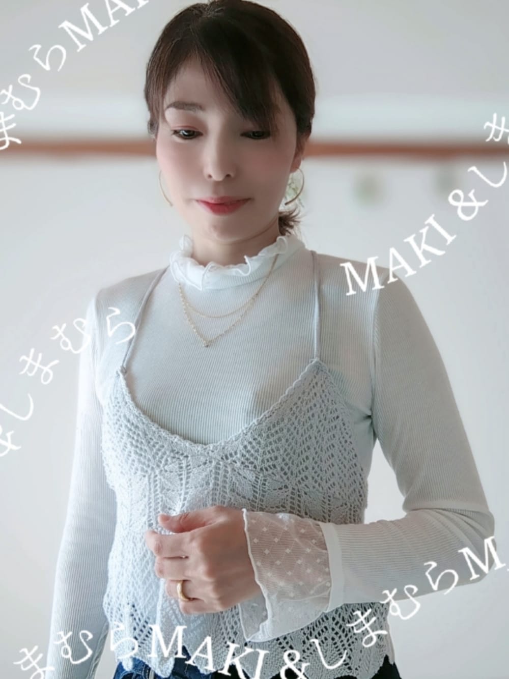 「シンプルコーデ、ママコーデ、ママファッション、コラボ、しまむら、しまむらコーデ、インフルエンサー」｜「i.Rinaのアイテム（チューブトップ、グレー系）」を使った、ぱ～んさん（レディース・165cm）の秋コーディネートの1枚目の写真