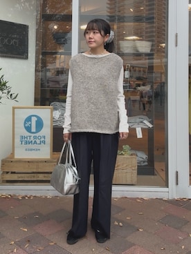 「アイテム（ボストンバッグ、シルバー系）」を使った、moeさん（レディース・159cm）の秋コーディネート