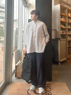 「ウェーブ×カジュアル」｜「アイテム（スニーカー）」を使った、moeさん（レディース・159cm）の春コーディネート