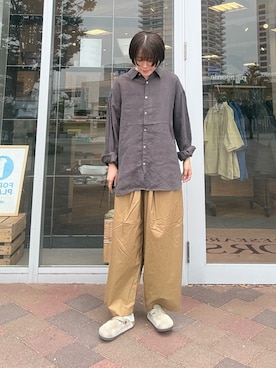 「URBAN RESEARCH DOORS（アーバンリサーチドアーズ）のギャザーボリュームパンツ（その他パンツ、ベージュ系）」を使った、moeさん（レディース・159cm）の夏コーディネート