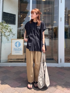 「かぐれ（カグレ）のフロント刺繍フレンチブラウス（シャツ/ブラウス）」を使った、moeさん（レディース・159cm）の夏コーディネート