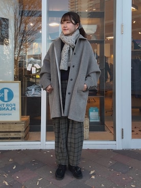 「アイテム（ステンカラーコート）」を使った、moeさん（レディース・159cm）の冬コーディネート