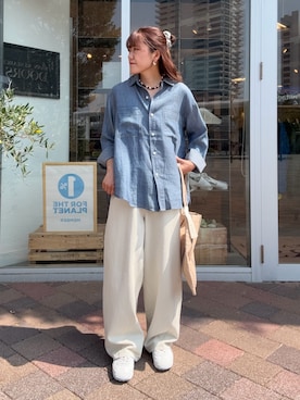 「URBAN RESEARCH DOORS（アーバンリサーチドアーズ）のシアーデニムシャツ（シャツ/ブラウス）」を使った、moeさん（レディース・159cm）の秋コーディネート