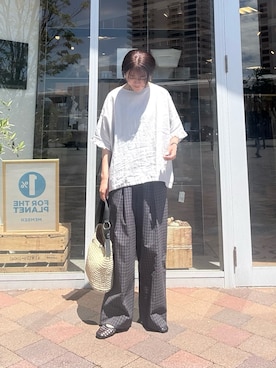 「かぐれ（カグレ）のギンガムタックワイドパンツ（その他パンツ、グレー系）」を使った、moeさん（レディース・159cm）の春コーディネート