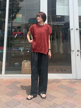 「URBAN RESEARCH DOORS（アーバンリサーチドアーズ）の『洗濯可/UVカット』『UR TECH』Aircareフレンチニットプルオーバー（その他トップス、レッド系）」を使った、moeさん（レディース・159cm）の夏コーディネート