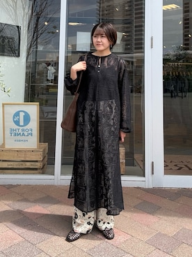 「URBAN RESEARCH DOORS（アーバンリサーチドアーズ）のレースワンピース（ワンピース、ブラック系）」を使った、moeさん（レディース・159cm）の春コーディネート