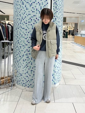 「URBAN RESEARCH DOORS（アーバンリサーチドアーズ）の『別注』Champion×DOORS　SWEAT PANTS（その他パンツ、グレー系）」を使った、moeさん（レディース・159cm）の秋コーディネート