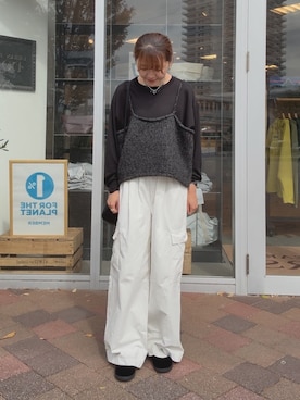 「かぐれ（カグレ）のユーティリティーイージーパンツ（その他パンツ）」を使った、moeさん（レディース・159cm）の秋コーディネート