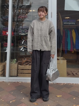 「アイテム（ボストンバッグ、シルバー系）」を使った、moeさん（レディース・159cm）の秋コーディネート