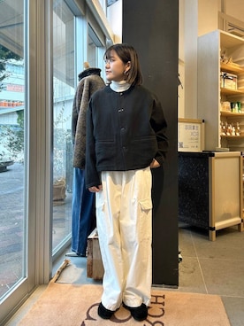 「アイテム（ノーカラージャケット、ブラック系）」を使った、moeさん（レディース・159cm）の秋コーディネート