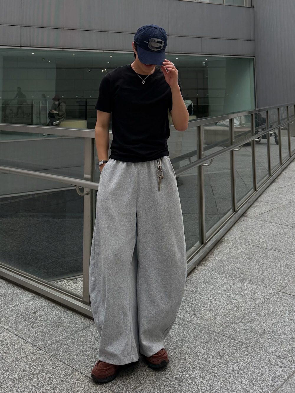 HANES(ヘインズ)【メンズ】「KURO」クルーネックTシャツ/S-XLサイズを