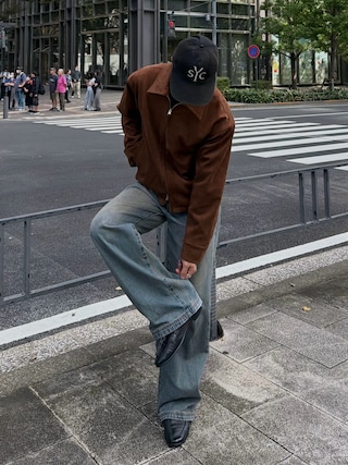 「LURAKU（ルラク）の【LURAKU】Semi-flared washed denim - セミフレアウォッシュデニム（デニムパンツ）」を使った、Harutoさん（メンズ・178cm）の秋コーディネート