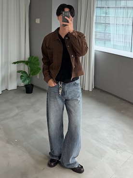 「アイテム（アナログ腕時計、ブラック系）」を使った、Harutoさん（メンズ・178cm）の秋コーディネート