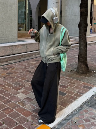 「MIZUNO(ミズノ )のWAVE PROPHECY LS D1GA251103(スニーカー)」を使った、Harutoさん(メンズ・178cm)の秋コーディネート