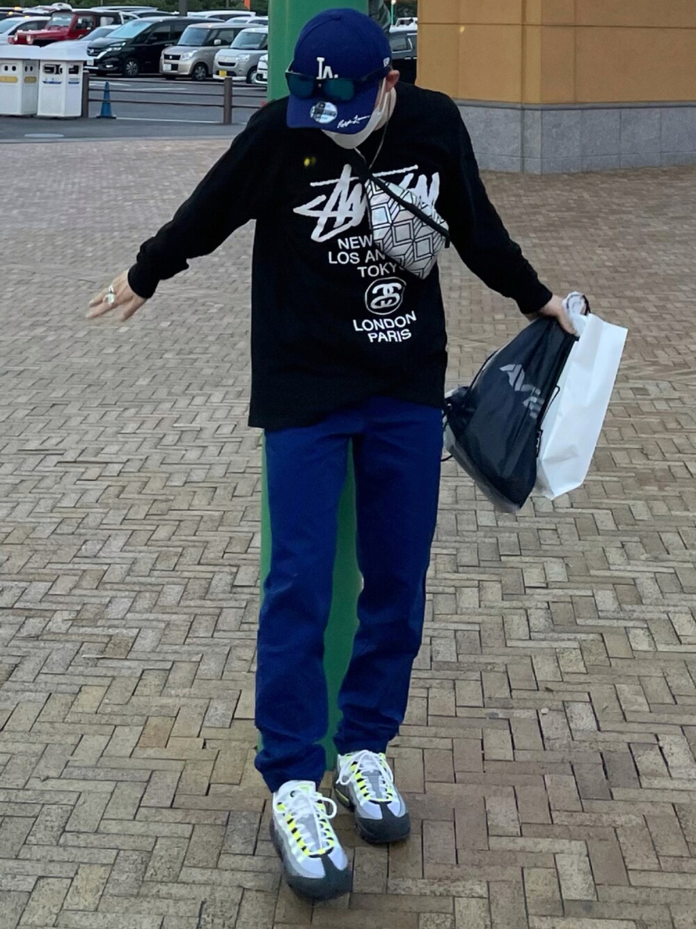 「ストーリート、キャップ、キャップコーデ、stussy、Polo Ralph Lauren、おしゃれさんと繋がりたい、adidas、リフレクション、Oakley」｜「POLO RALPH LAURENのPolo Ralph Lauren - チノパンツ - men - コットン/スパンデックス - 34/32（チノパンツ、ブルー系）」を使った、uminchu_0907さん（メンズ・163cm）の夏コーディネートの1枚目の写真