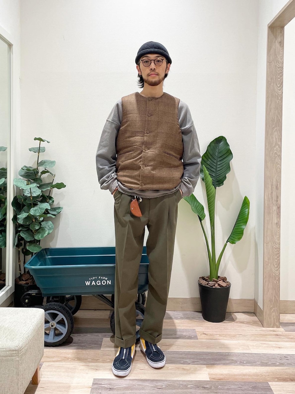80%引き！美品　ポストカード 美品✳︎黒レディ一スダウンウィンタ一ウェアパンツ ピタッと丈夫で滑らかな80デニール2足組みタイツ レディース