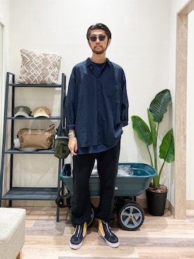 「UNIQLO（ユニクロ）のエクストラファインコットンブロードオーバーサイズシャツ（長袖）（シャツ/ブラウス）」を使った、Uhey.kさん（メンズ・185cm）の秋コーディネート