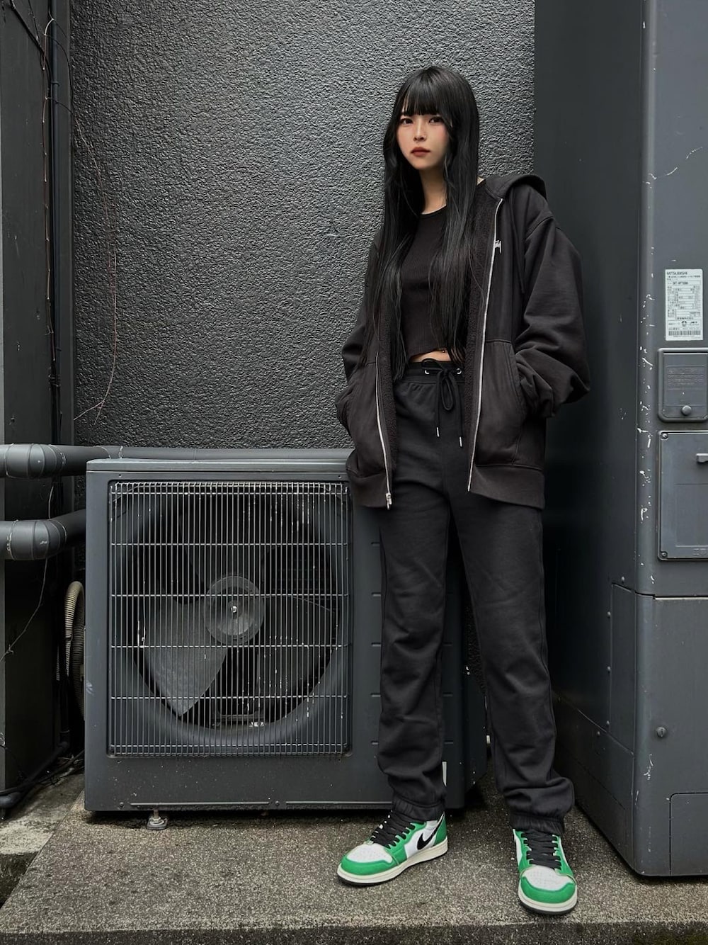 ぷっちょん｜STUSSYのパーカーを使った夏コーディネート - WEAR
