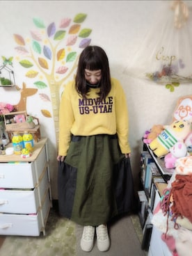 「PUMA（プーマ）のPUMA プーマ W SOFTRIDE REMI STARDUST SOFTRIDE REMI スターダスト 379831 ABC-MART限定 *02GRANOLA（スニーカー）」を使った、ユーリさん（レディース・152cm）の秋コーディネート