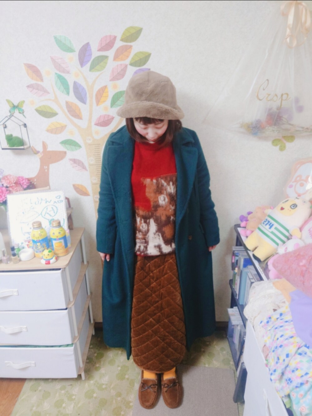 「MERLOTのハット（ハット、ブラウン系）」を使った、ユーリさん（レディース・152cm）の冬コーディネートの1枚目の写真