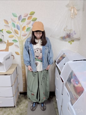 「古着のアイテム（運動衫、ホワイト系）」を使った、ユーリさん（レディース・152cm）の春コーディネート