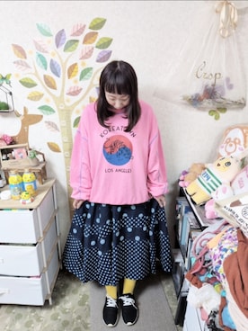 「アイテム（デニムスカート）」を使った、ユーリさん（レディース・152cm）の秋コーディネート