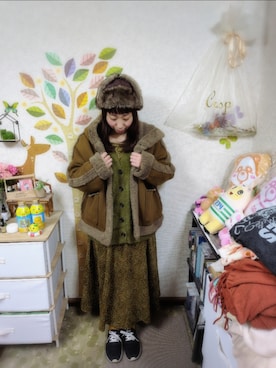 「アイテム（ムートンコート）」を使った、ユーリさん（レディース・152cm）の冬コーディネート