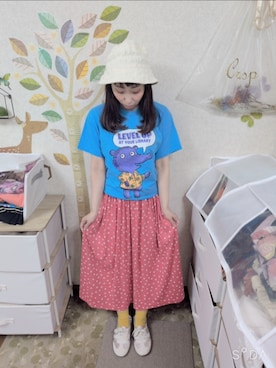 「古着のアイテム（Tシャツ/カットソー、ブルー系）」を使った、ユーリさん（レディース・152cm）の夏コーディネート