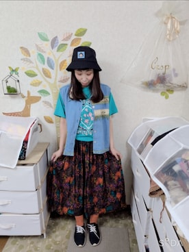 「古着のアイテム（ベスト、ブルー系）」を使った、ユーリさん（レディース・152cm）の夏コーディネート