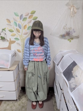 「古着のアイテム（トップス、ブルー系）」を使った、ユーリさん（レディース・152cm）の秋コーディネート
