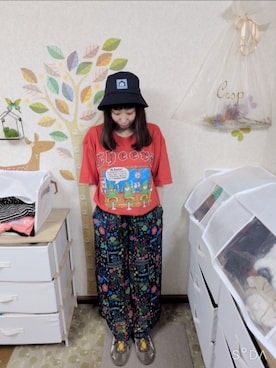 「古着のアイテム（Tシャツ/カットソー、レッド系）」を使った、ユーリさん（レディース・152cm）の夏コーディネート